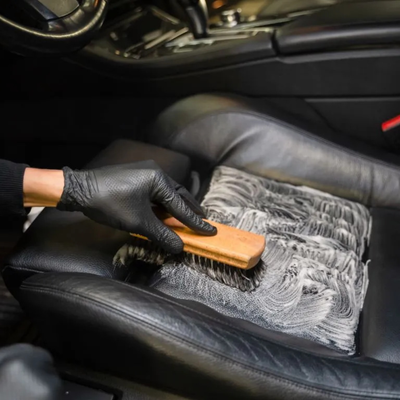 Curățarea interioarelor auto