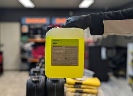 Koch Chemie MZR – soluția profesională pentru curățarea textilelor auto