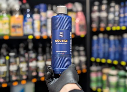 Labocosmetica Ductile – detergent acid profesional pentru curățarea interiorului auto