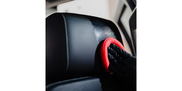 Protejarea interioarelor auto